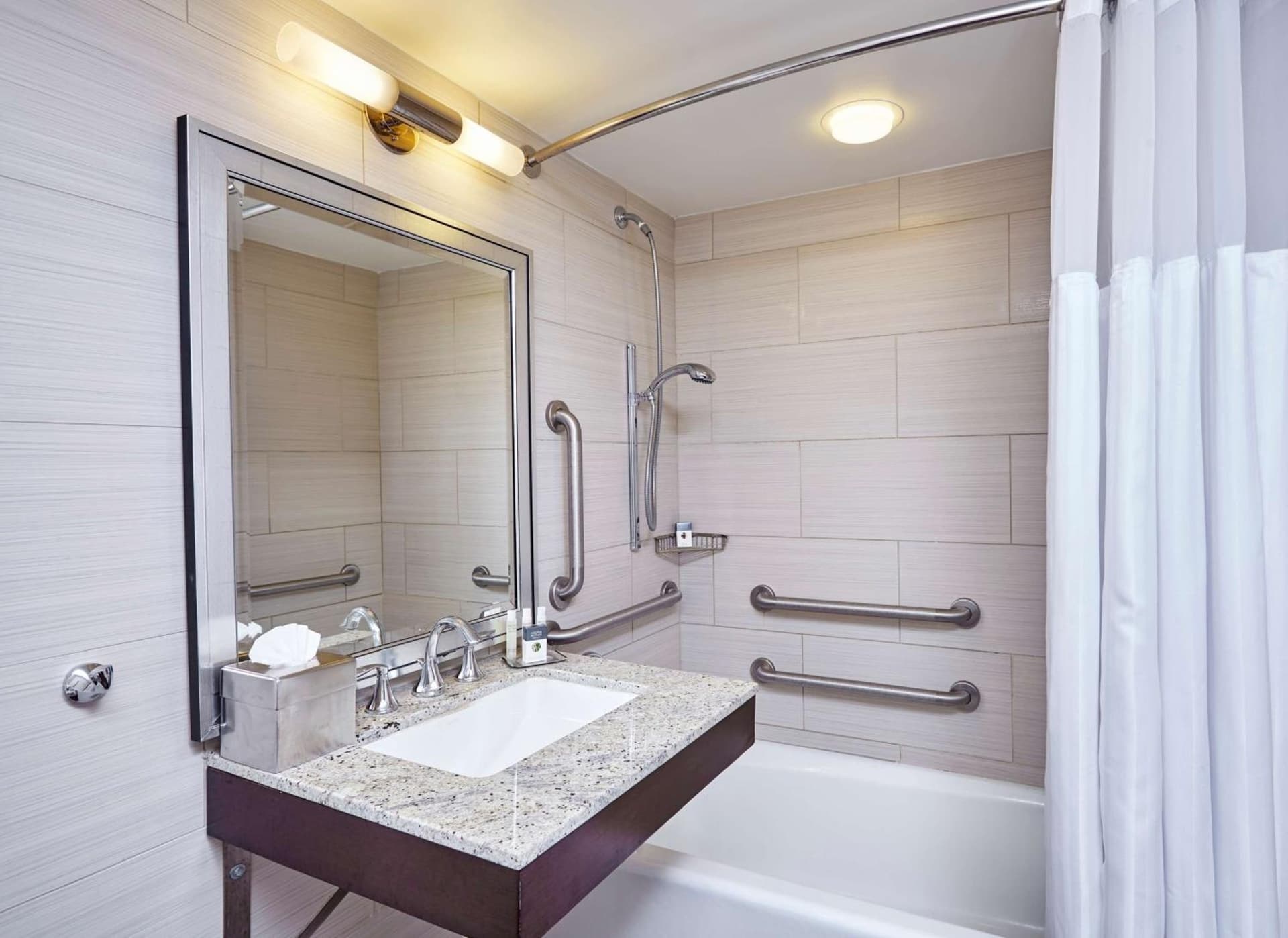 DoubleTree by Hilton Washington DC – Crystal City gallery photo in Arlington, VA — image 66