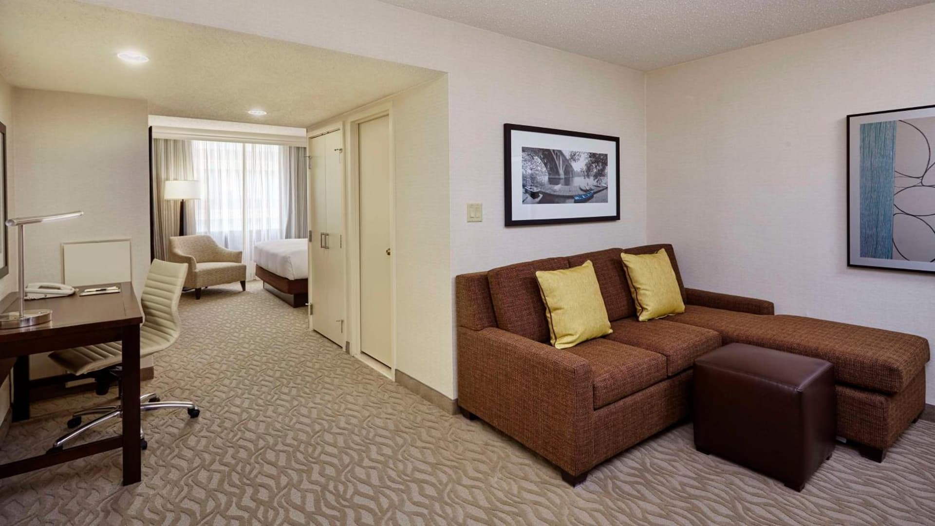 DoubleTree by Hilton Washington DC – Crystal City gallery photo in Arlington, VA — image 21