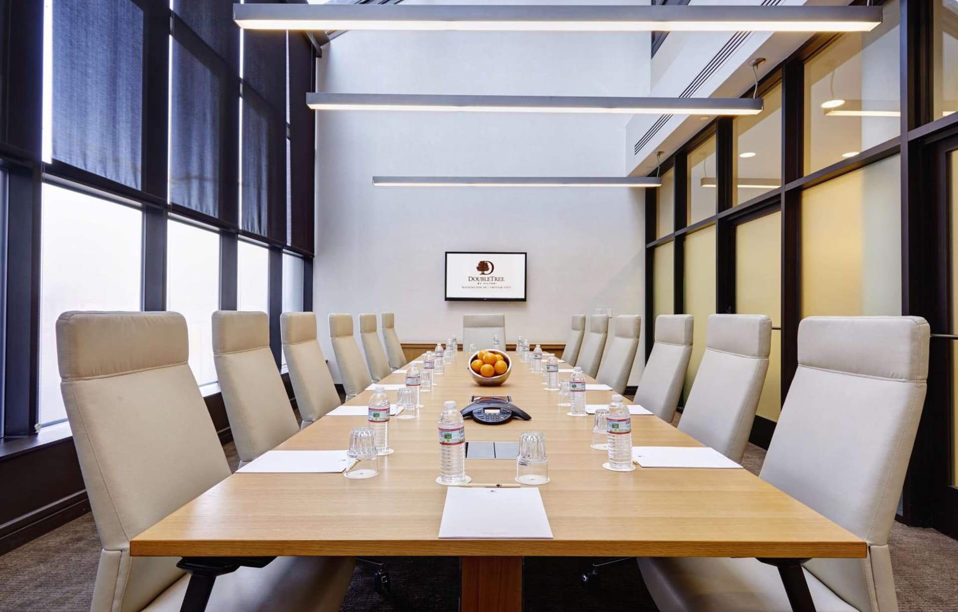 DoubleTree by Hilton Washington DC – Crystal City gallery photo in Arlington, VA — image 5