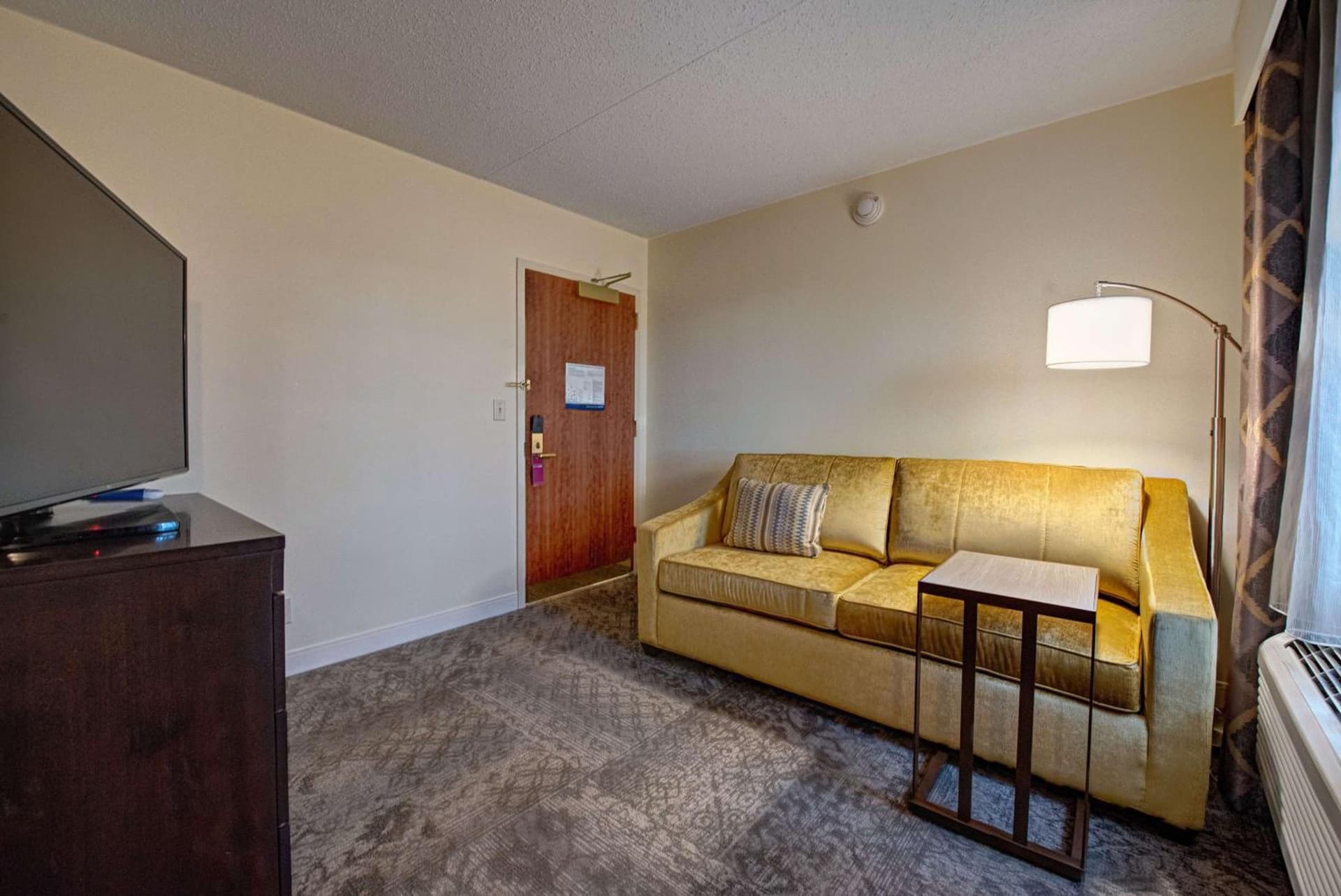 Hampton Inn & Suites By Hilton - Rockville Centre gallery photo in Rockville Centre, NY — image 35