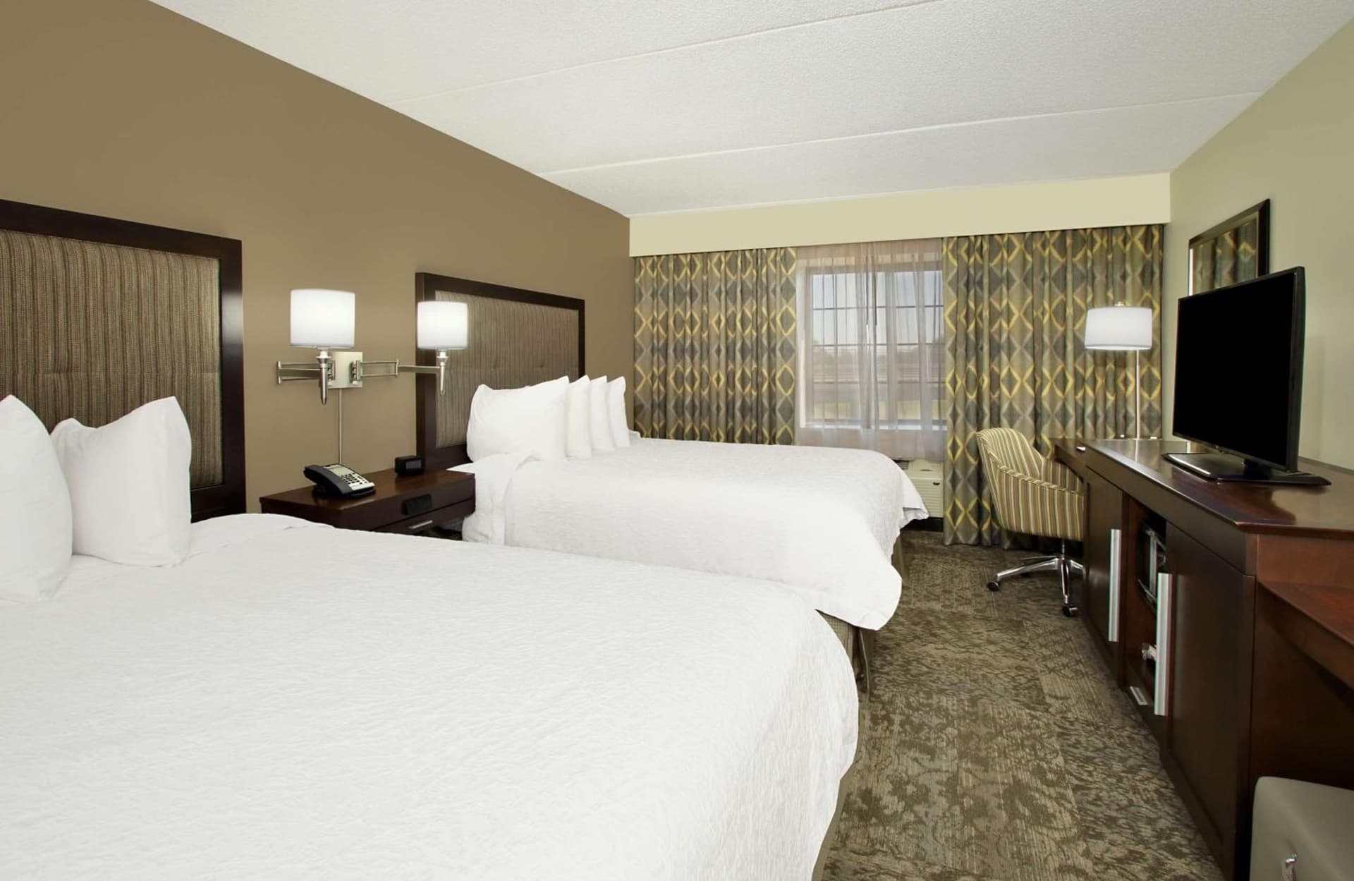 Hampton Inn & Suites By Hilton - Rockville Centre gallery photo in Rockville Centre, NY — image 61