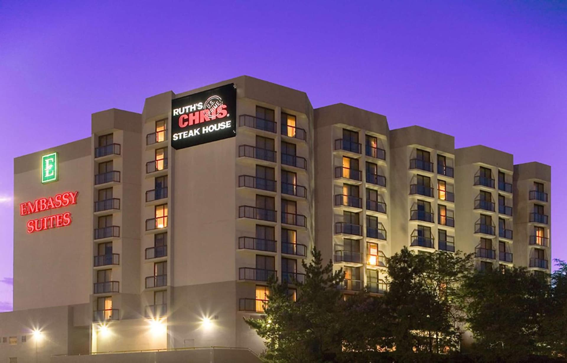 Embassy Suites Birmingham interior in Birmingham, AL — gallery photo 2
