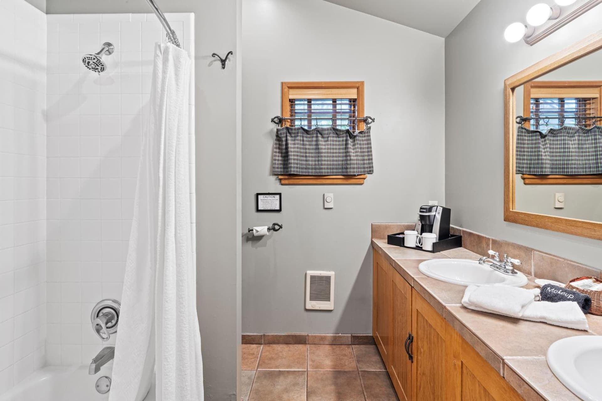 Weasku Inn gallery photo in Grants Pass, OR — image 39