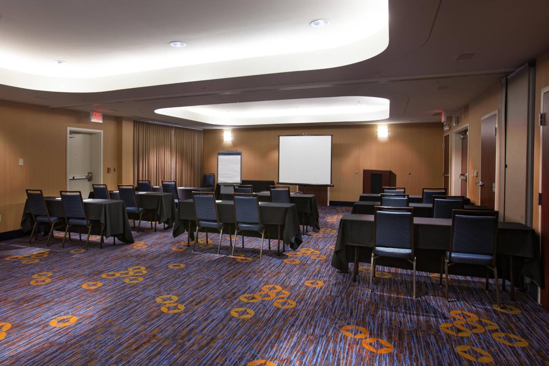 Courtyard by Marriott Fayetteville gallery photo in Fayetteville, AR — image 21