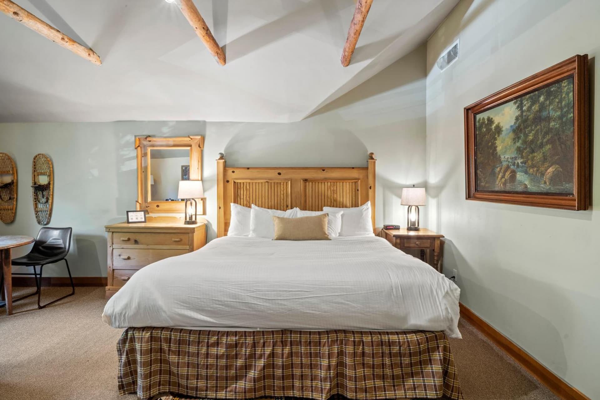 Weasku Inn gallery photo in Grants Pass, OR — image 206
