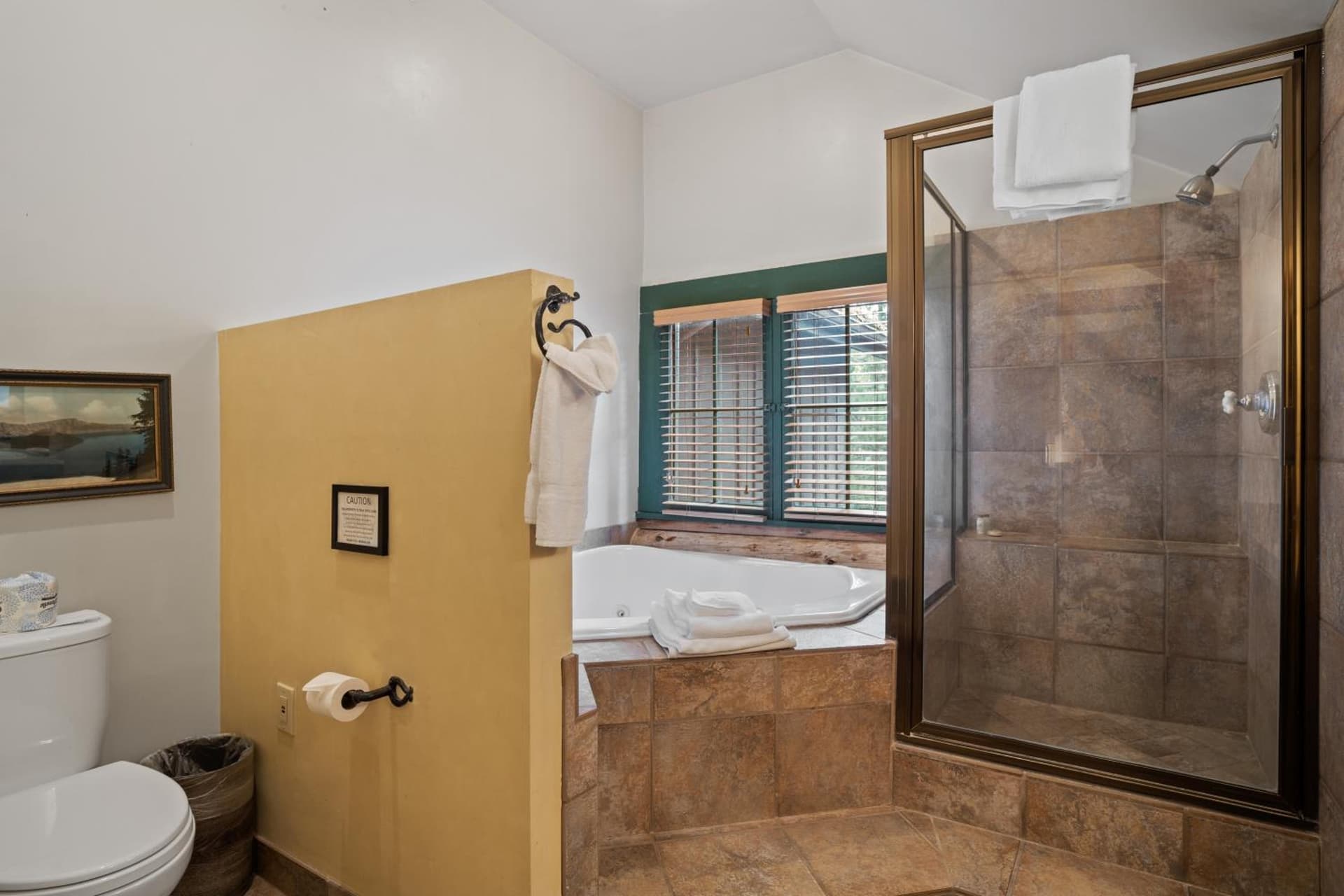 Weasku Inn gallery photo in Grants Pass, OR — image 193
