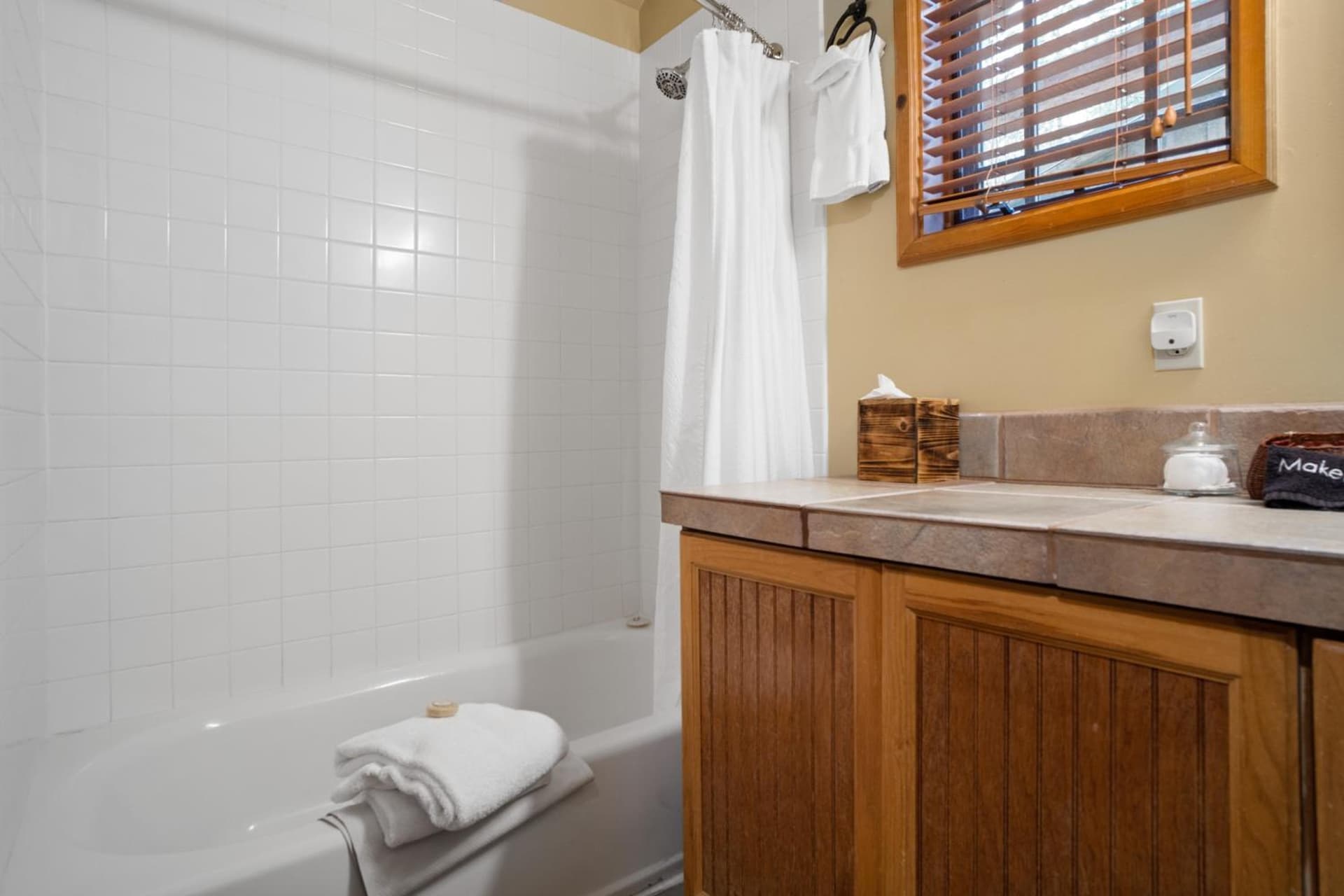 Weasku Inn gallery photo in Grants Pass, OR — image 9