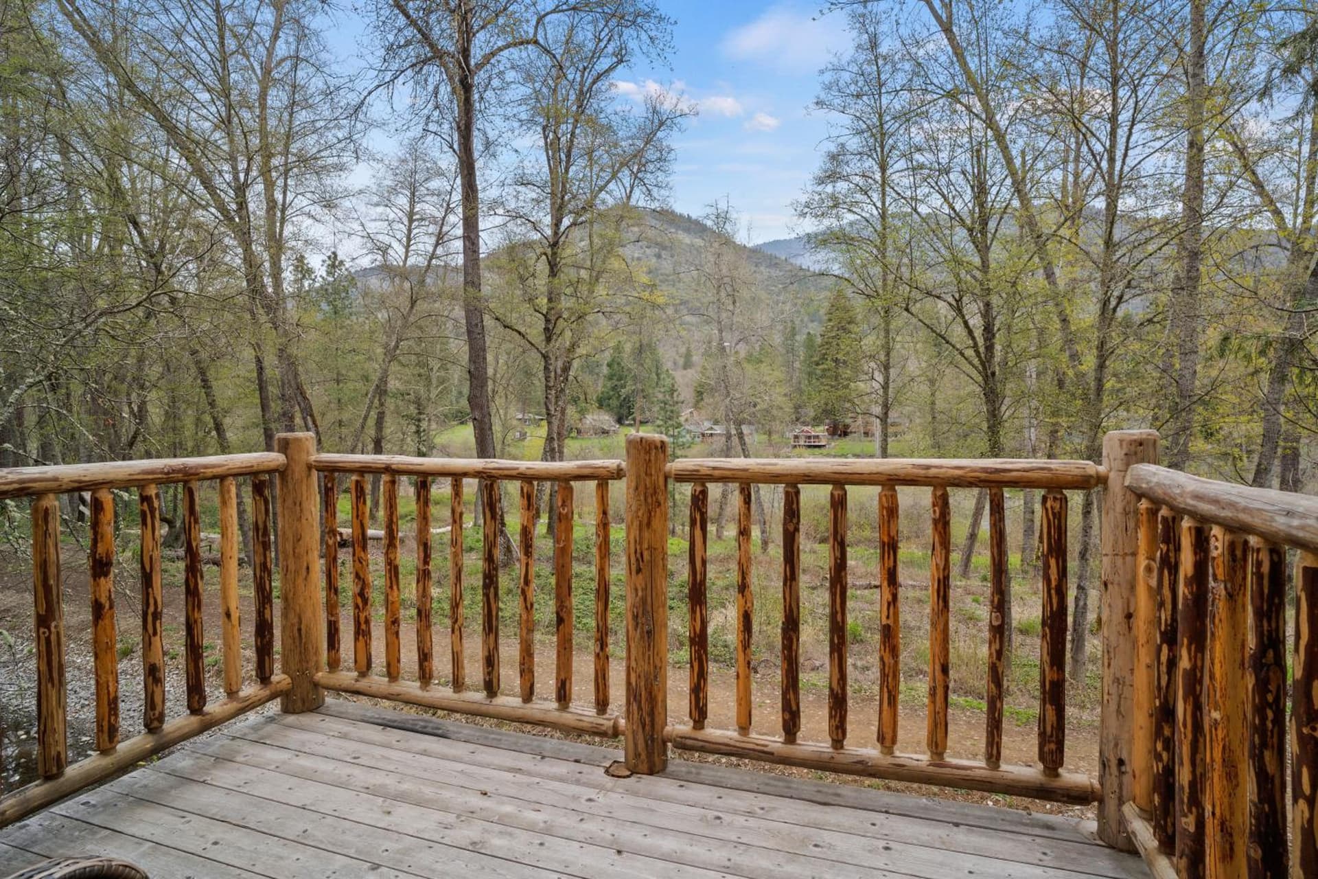 Weasku Inn gallery photo in Grants Pass, OR — image 87