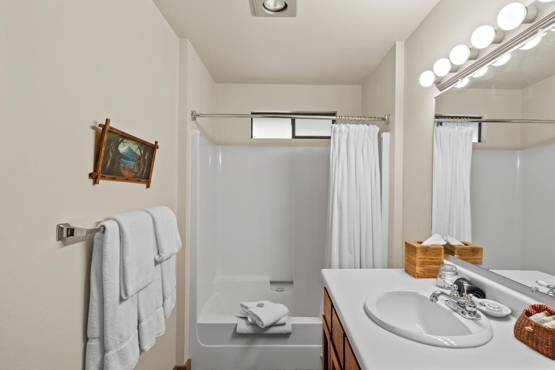 Weasku Inn gallery photo in Grants Pass, OR — image 110