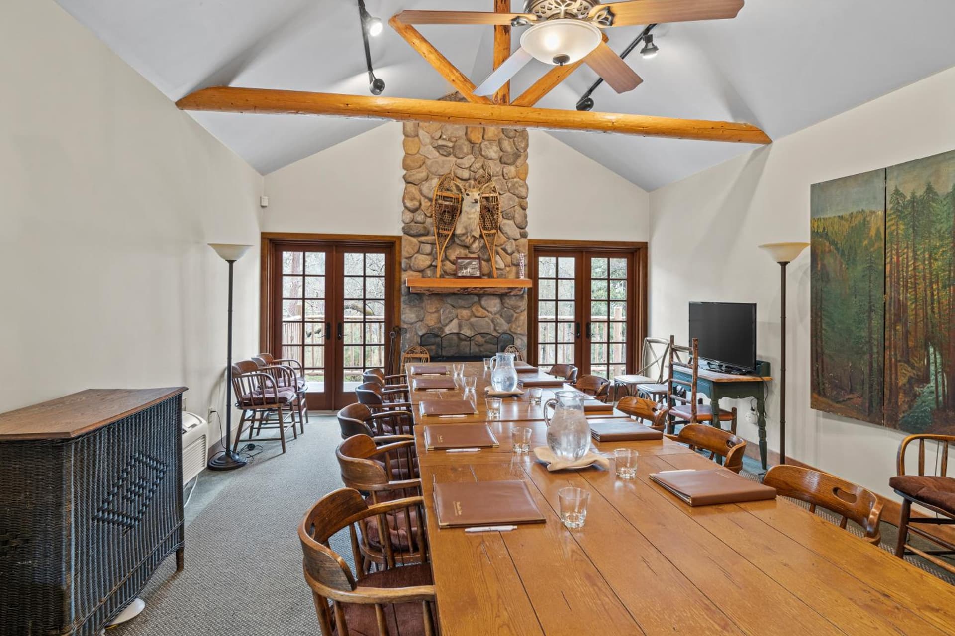 Weasku Inn gallery photo in Grants Pass, OR — image 143