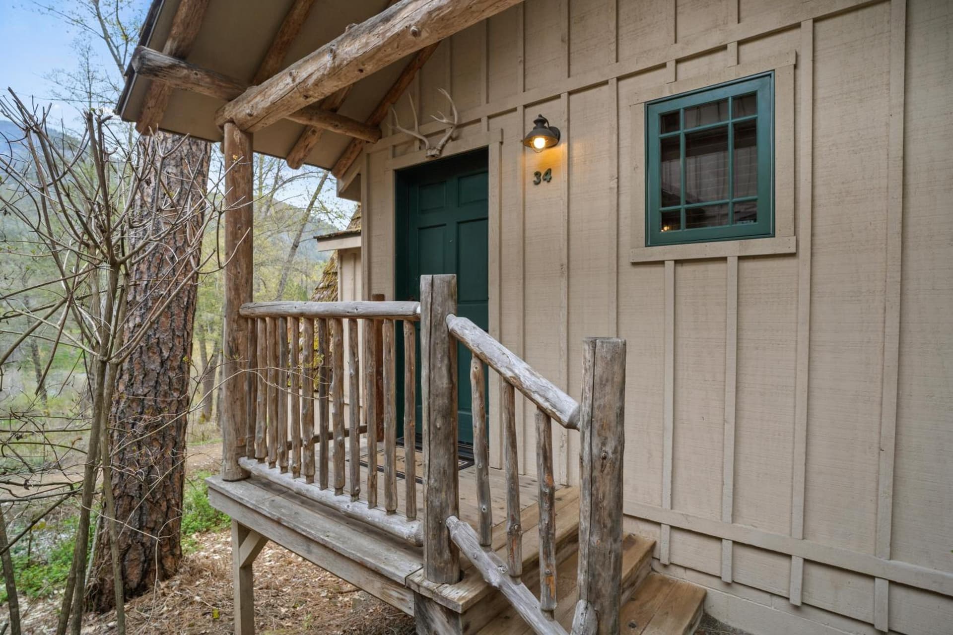 Weasku Inn gallery photo in Grants Pass, OR — image 61