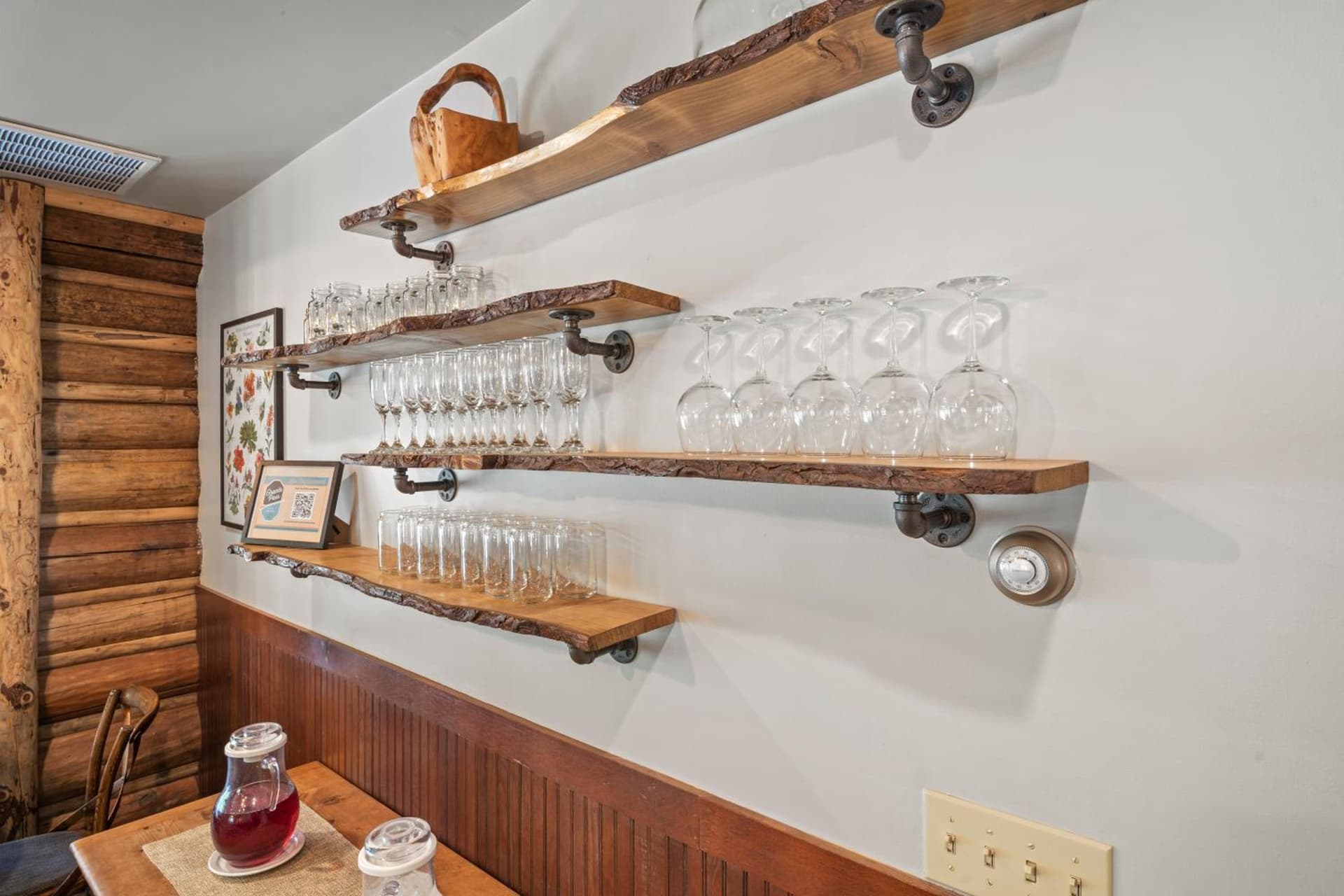 Weasku Inn gallery photo in Grants Pass, OR — image 109