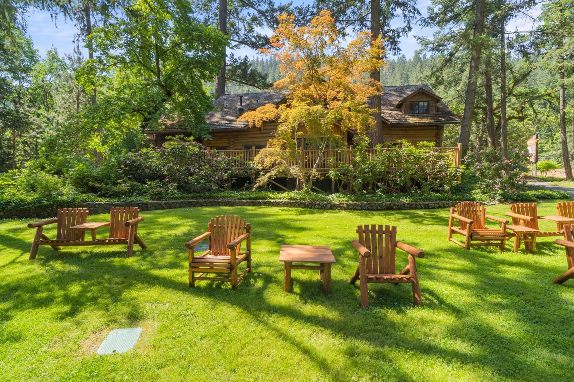 Weasku Inn gallery photo in Grants Pass, OR — image 180