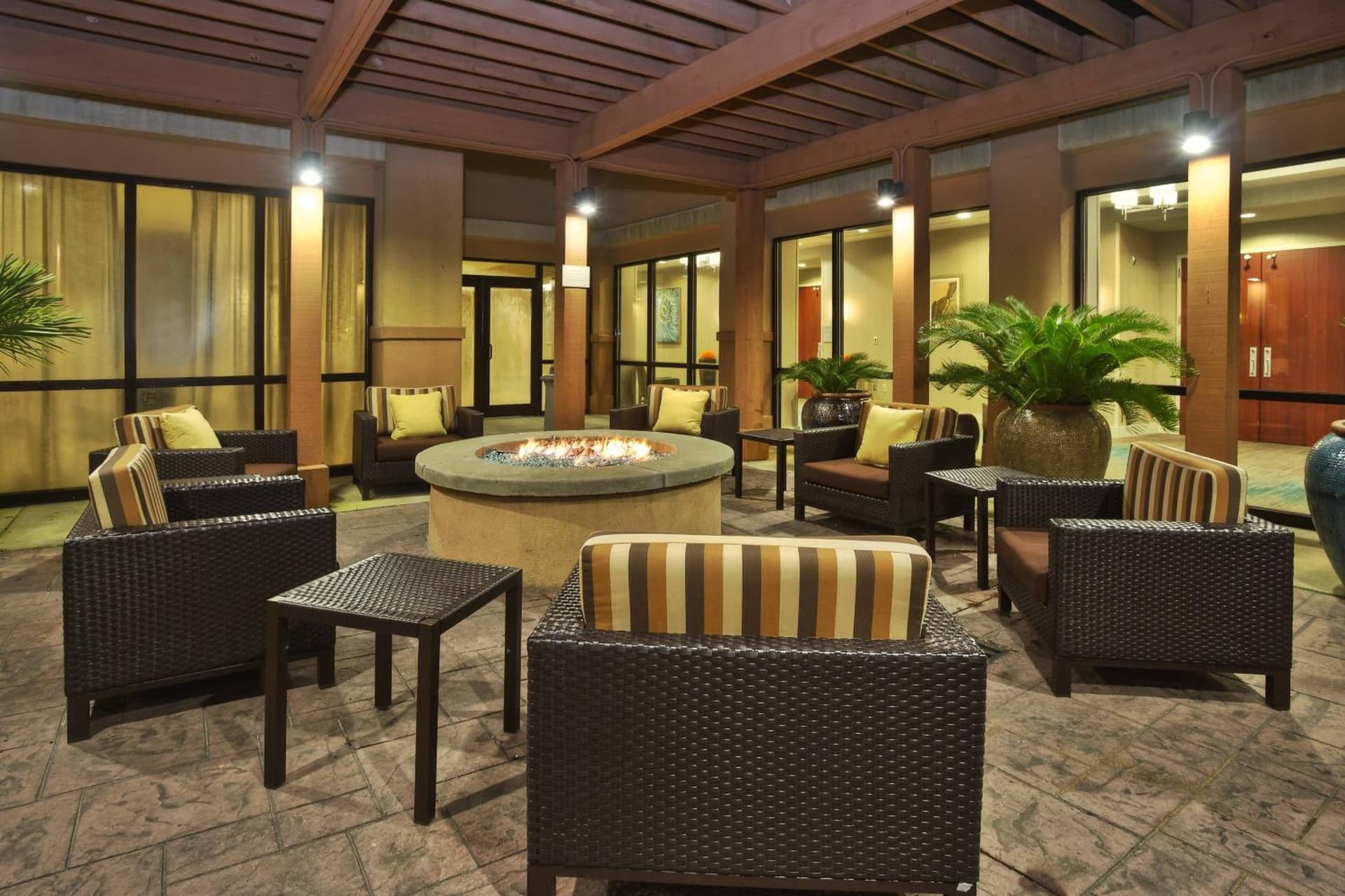 Courtyard by Marriott Gulfport Beachfront gallery photo in Gulfport, MS — image 19