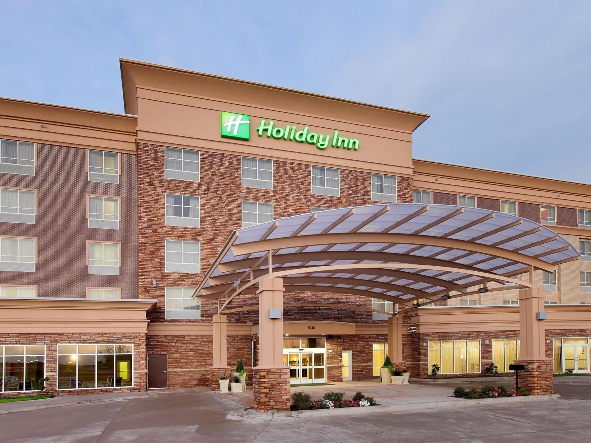 Holiday Inn Garland by IHG gallery photo in Garland, TX — image 11