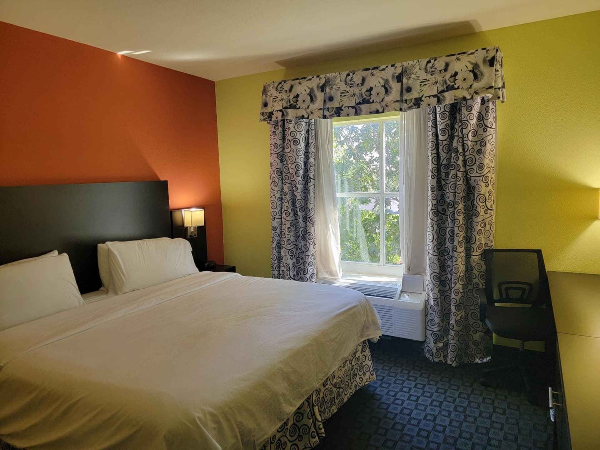 Holiday Inn Garland by IHG gallery photo in Garland, TX — image 7