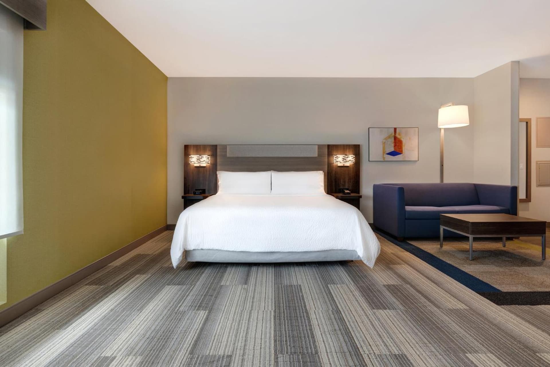 Holiday Inn Express & Suites - Glendale Downtown gallery photo in Glendale, CA — image 92