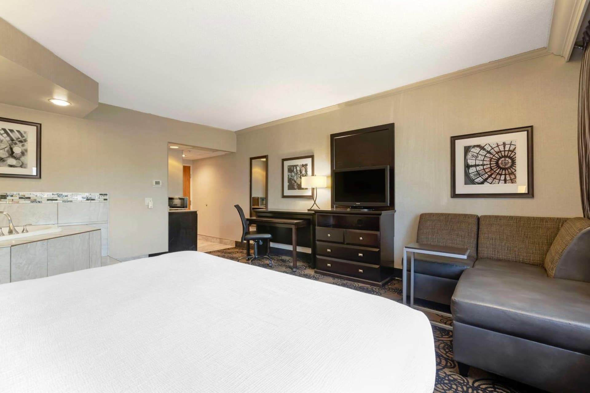 Best Western Plus Midwest Inn gallery photo in Omaha, NE — image 20