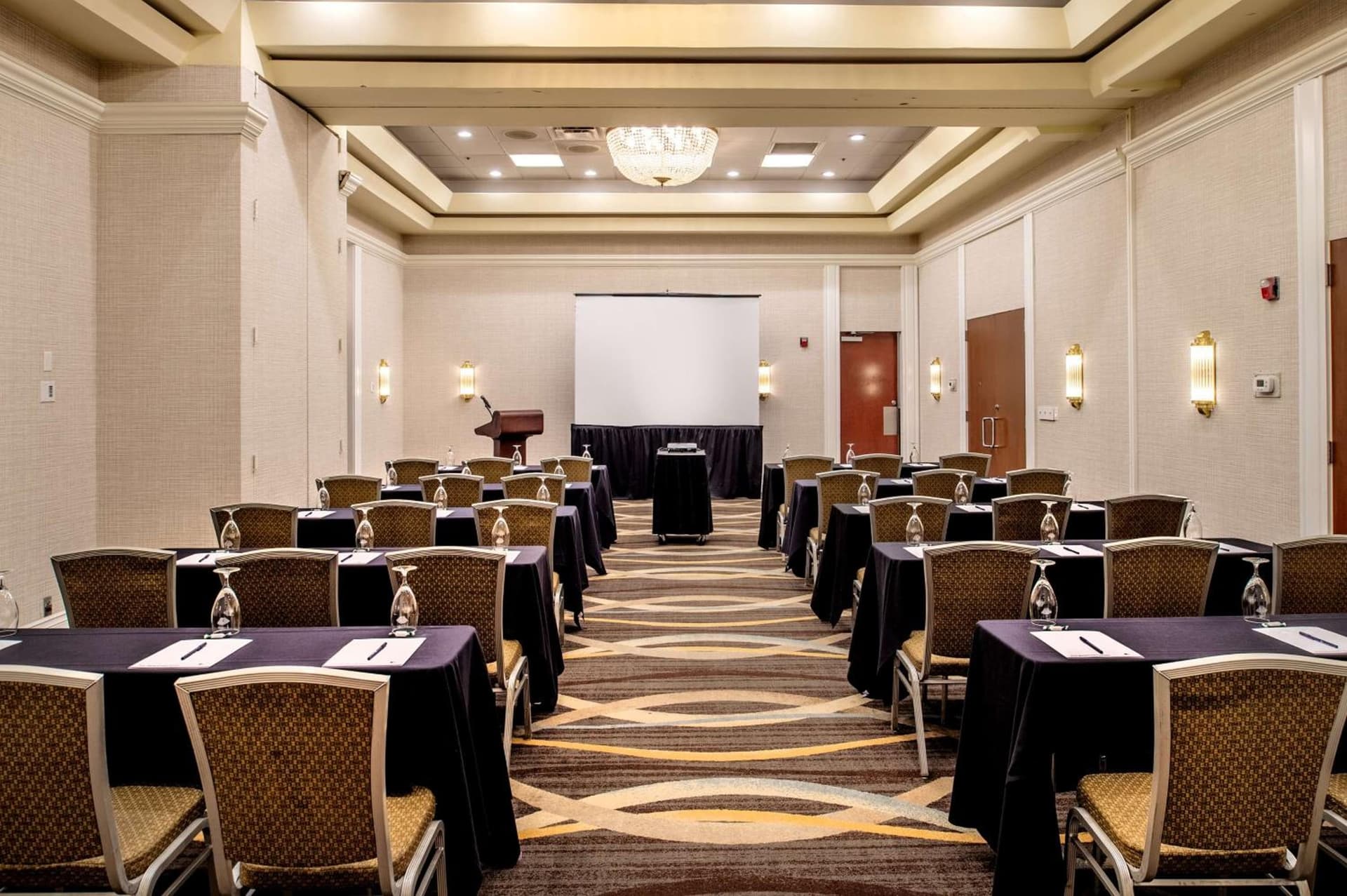 DoubleTree by Hilton Collinsville/St.Louis property views in Collinsville, IL — gallery photo 3