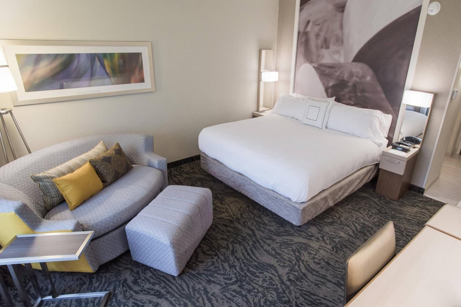 Courtyard by Marriott Hickory gallery photo in Hickory, NC — image 17