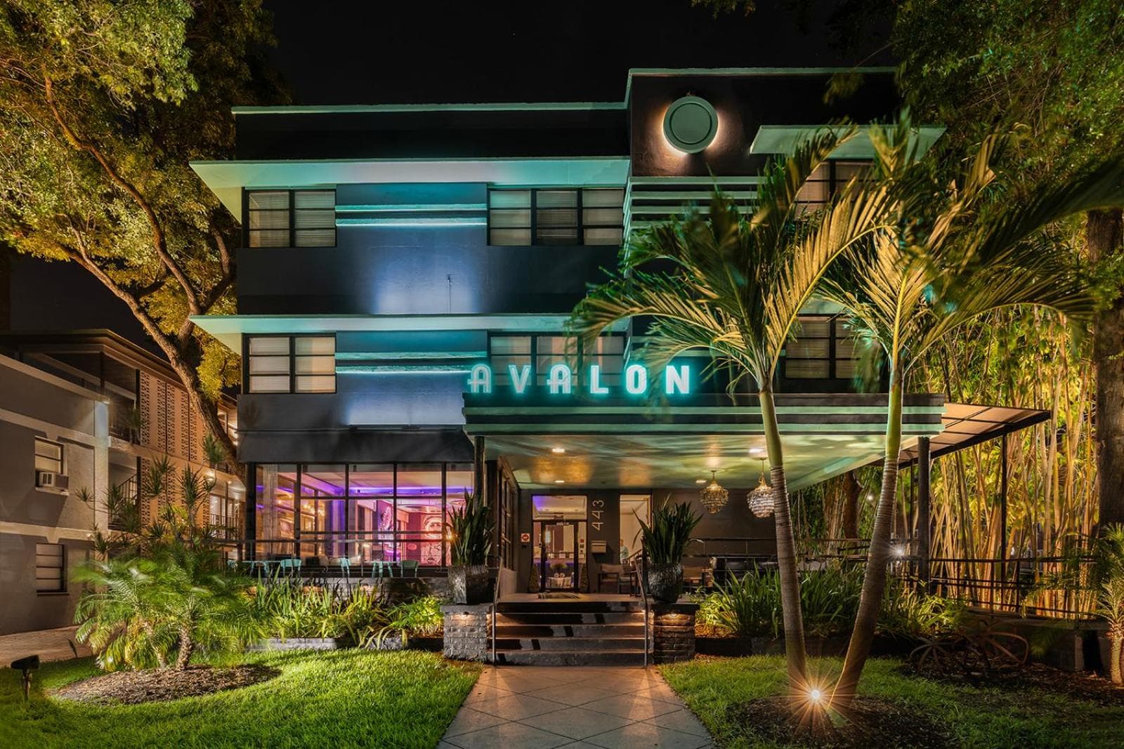 Avalon Hotel Downtown St. Petersburg featured exterior or lobby in St Petersburg, FL — similar hotel