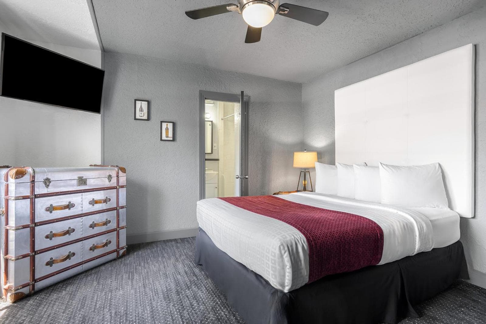 Avalon Hotel Downtown St. Petersburg gallery photo in St Petersburg, FL — image 20