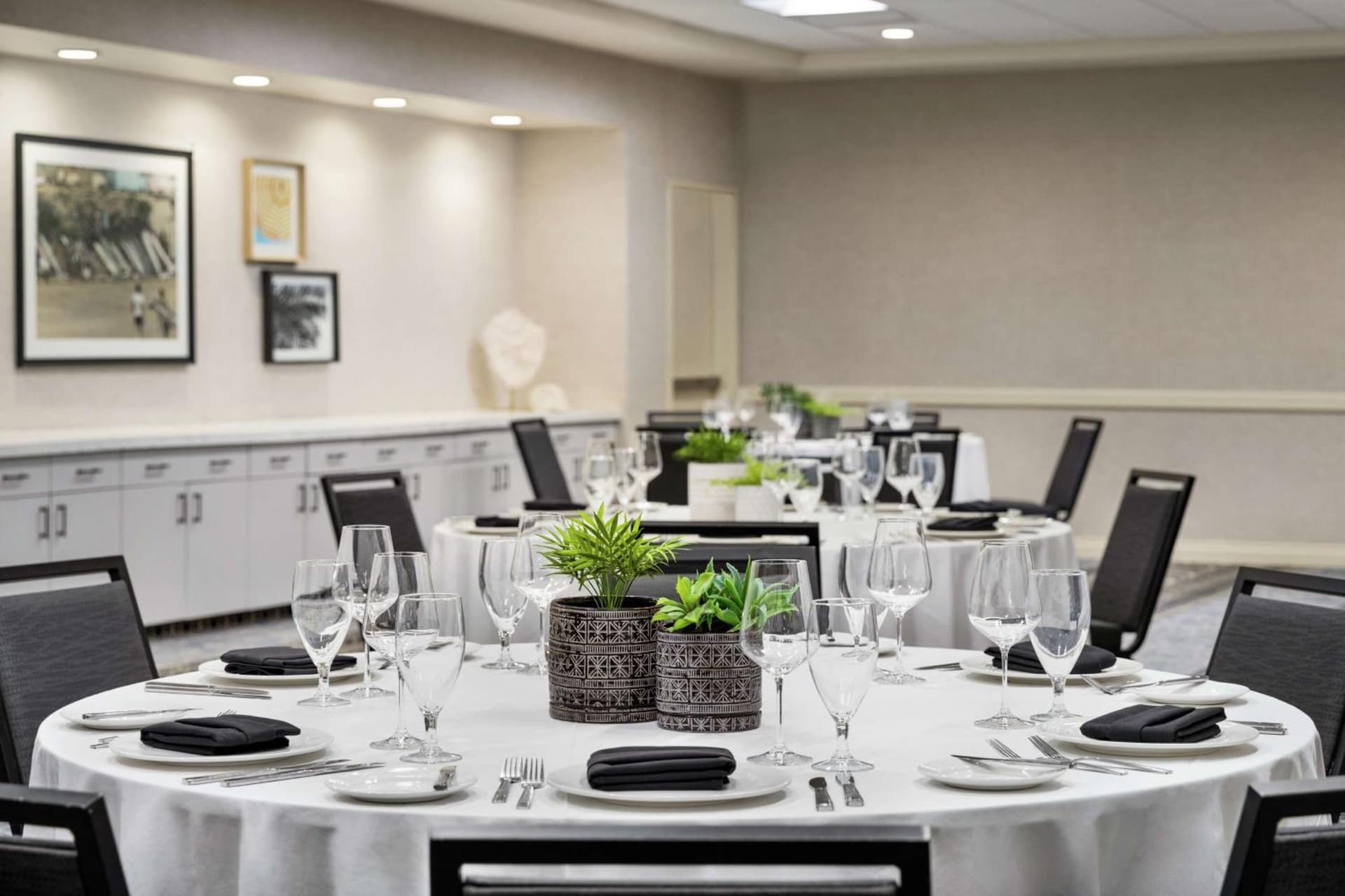 Hilton Garden Inn Carlsbad Beach gallery photo in Carlsbad, CA — image 40