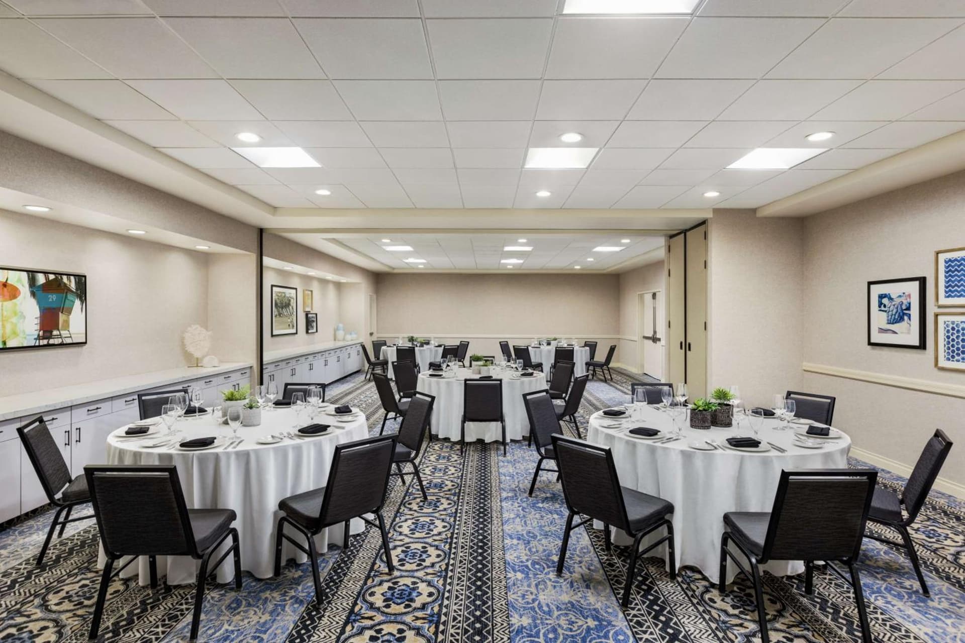 Hilton Garden Inn Carlsbad Beach gallery photo in Carlsbad, CA — image 9