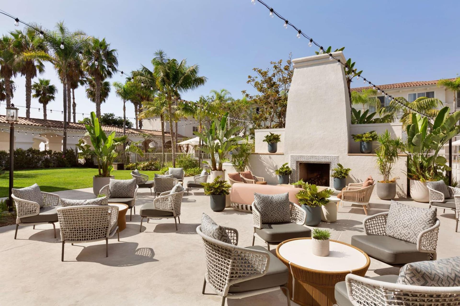 Hilton Garden Inn Carlsbad Beach gallery photo in Carlsbad, CA — image 18