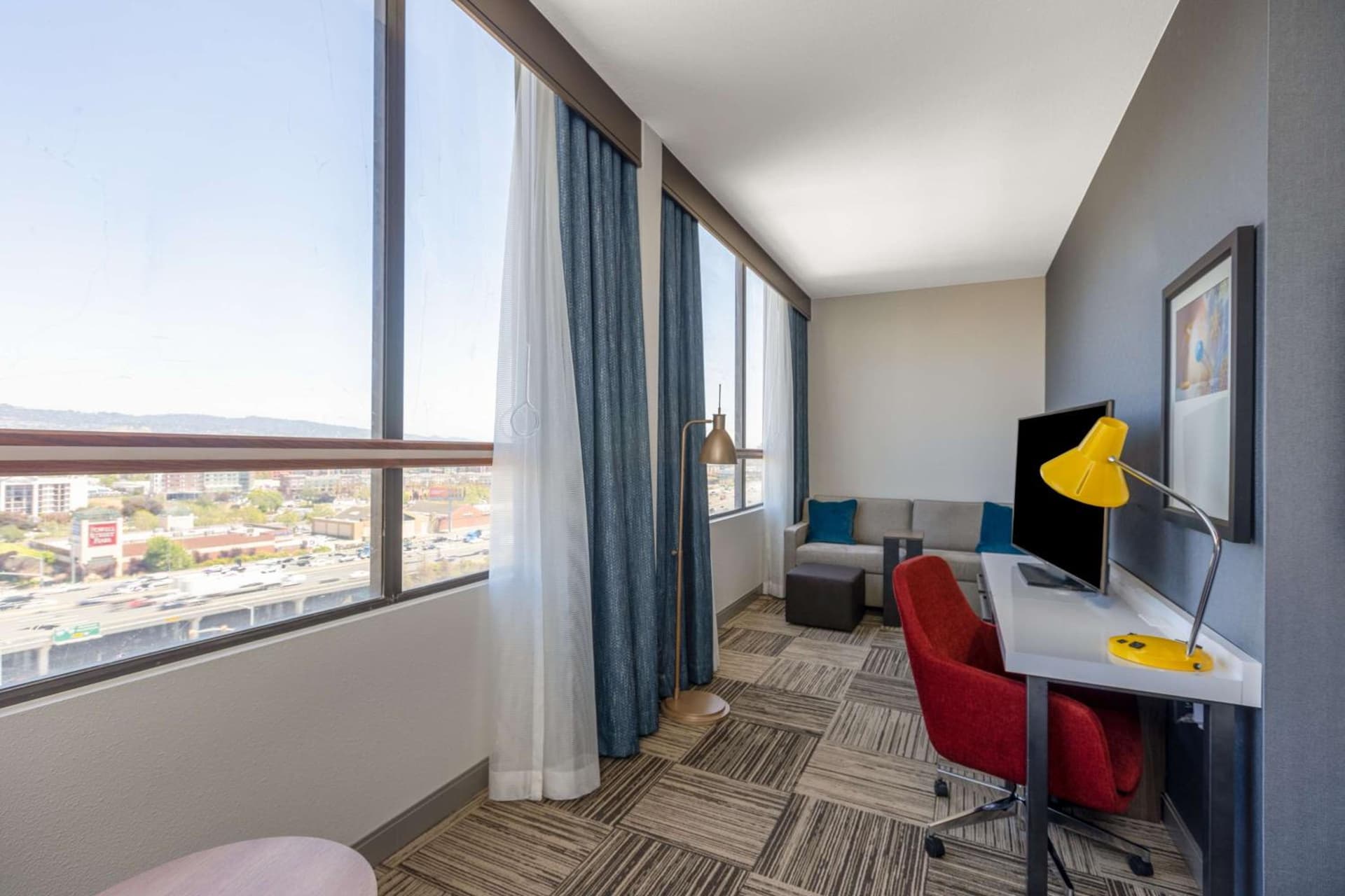 Hilton Garden Inn San Francisco/Oakland Bay Bridge property views in Emeryville, CA — gallery photo 3