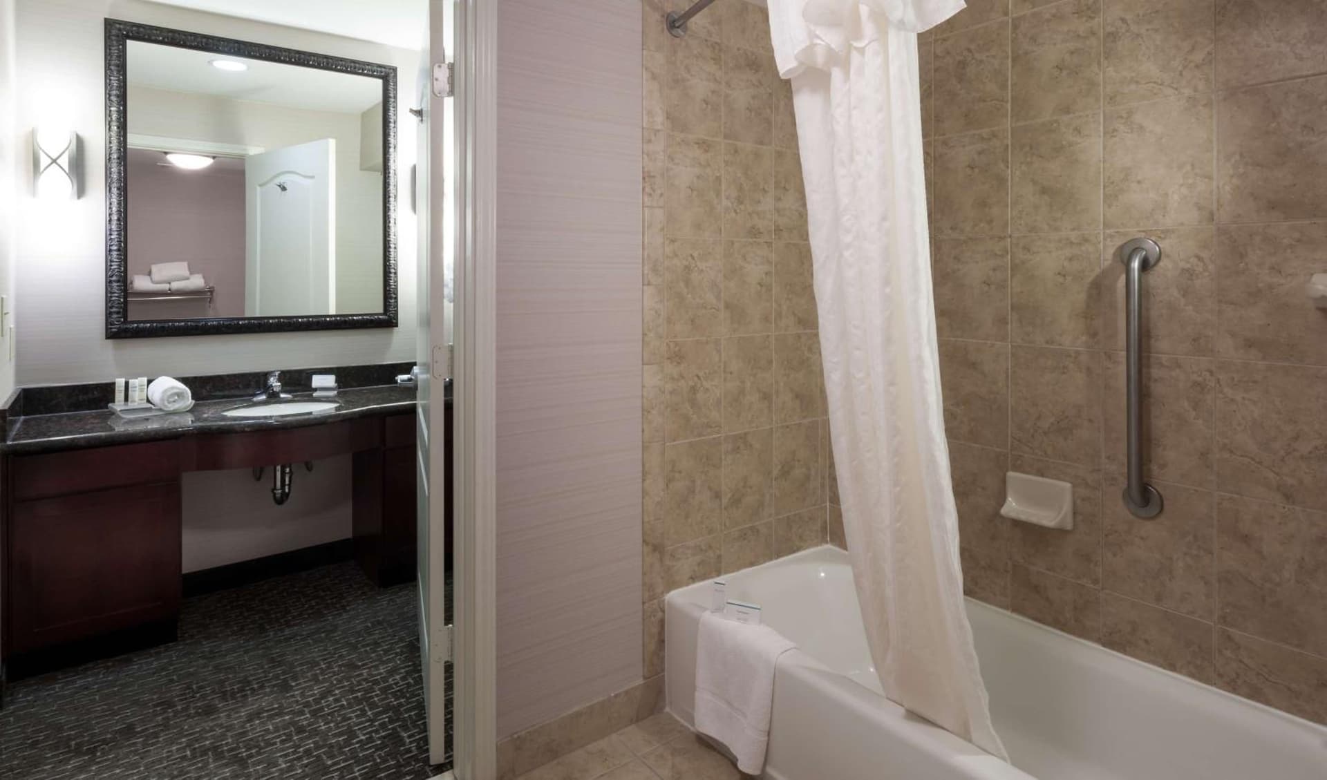 Homewood Suites by Hilton Agoura Hills gallery photo in Agoura Hills, CA — image 33