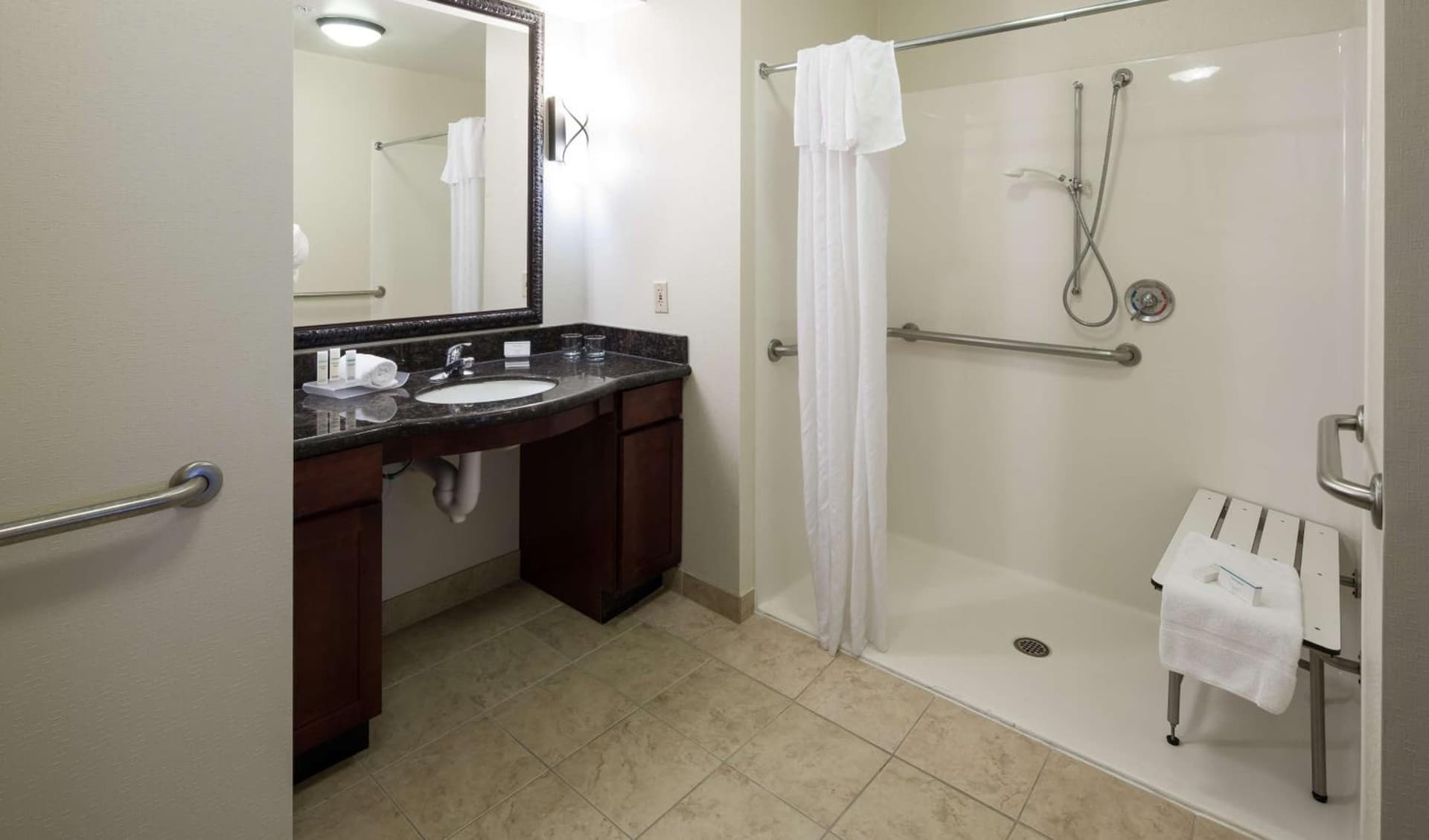 Homewood Suites by Hilton Agoura Hills gallery photo in Agoura Hills, CA — image 31