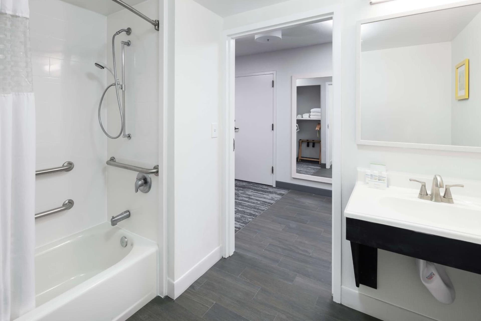 Hampton Inn Austin NW near The Domain gallery photo in Austin, TX — image 21