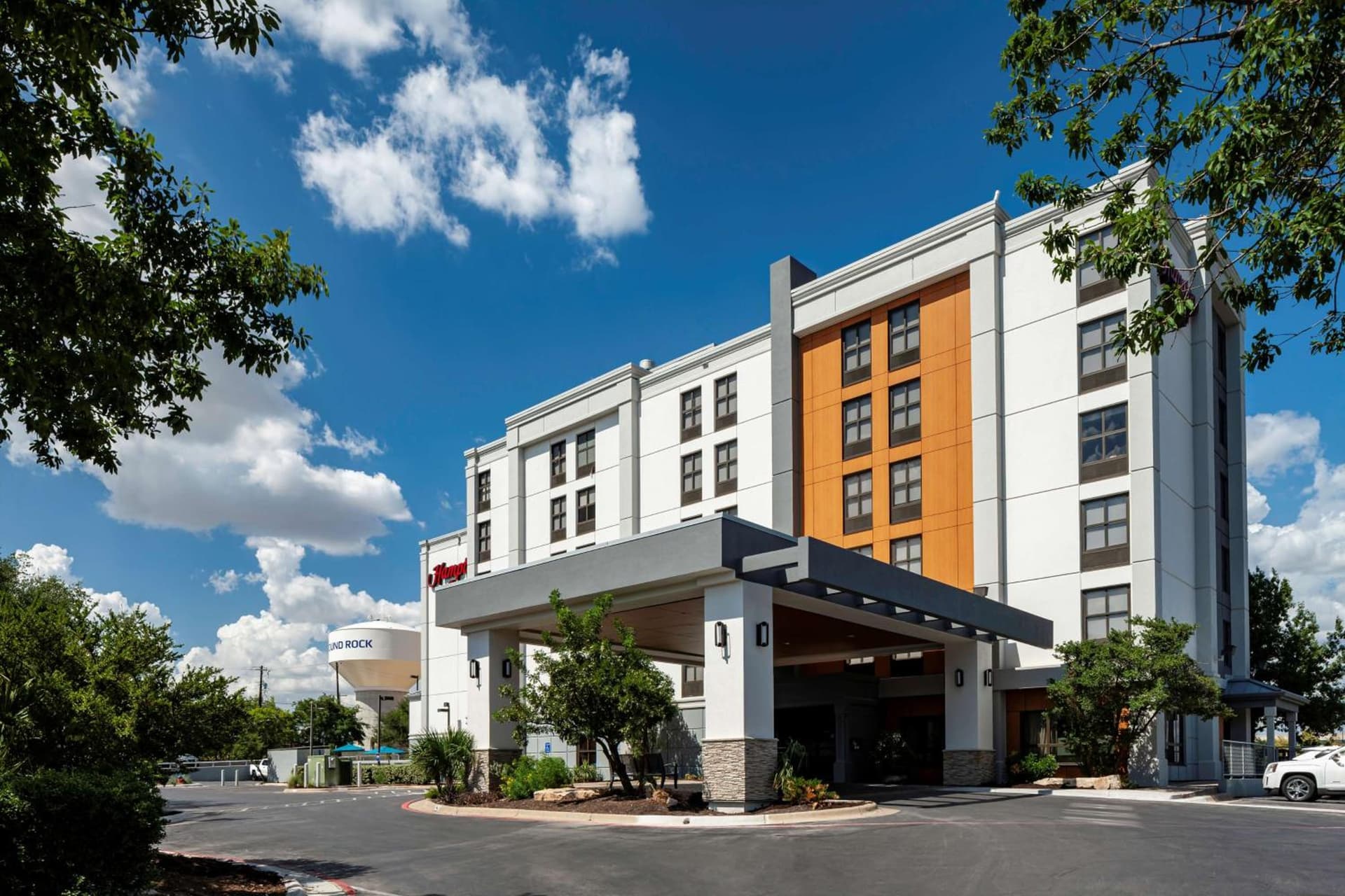 Hampton Inn Austin Round Rock interior in Round Rock, TX — gallery photo 2