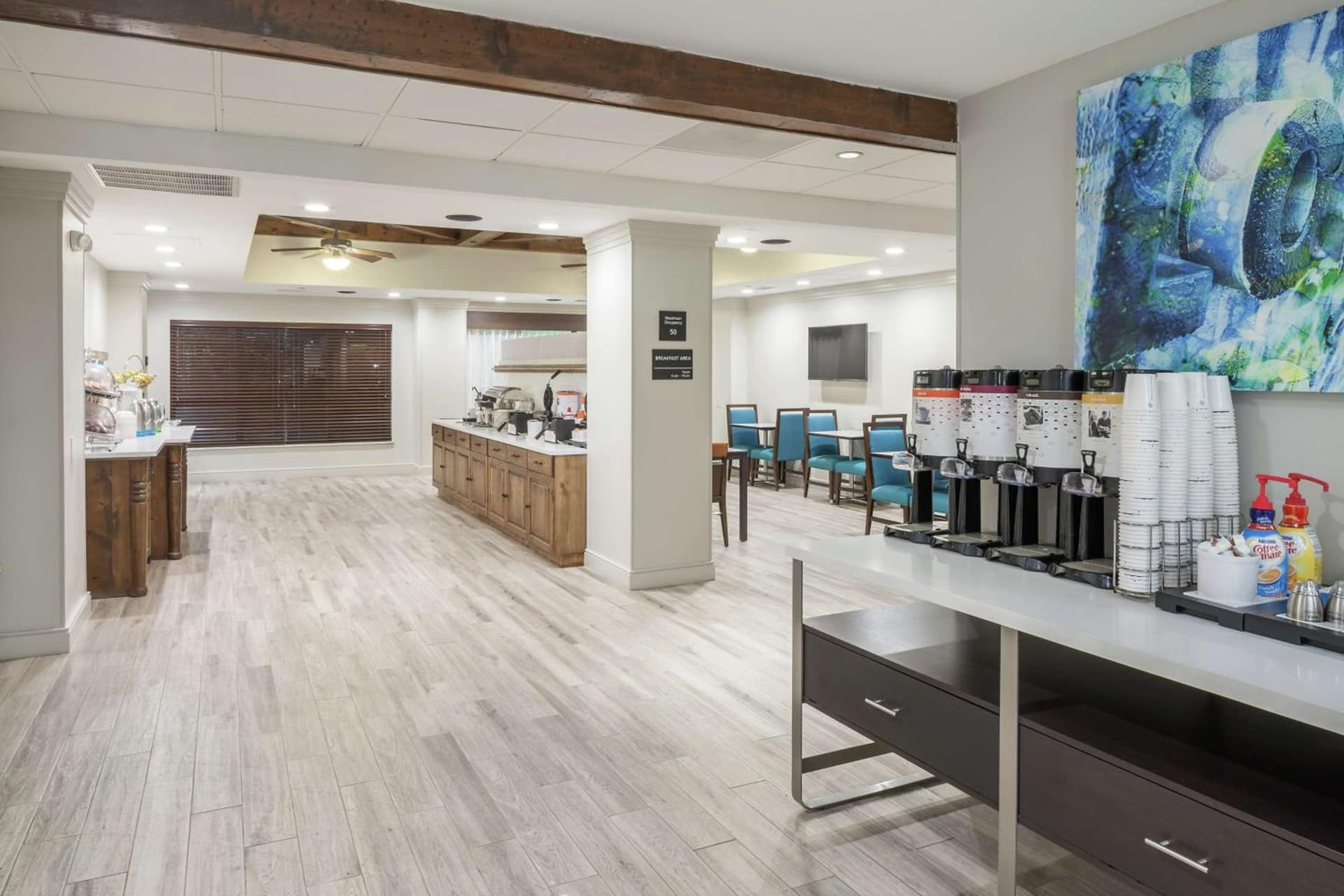 Hampton Inn Austin Round Rock interior in Round Rock, TX — gallery photo 2