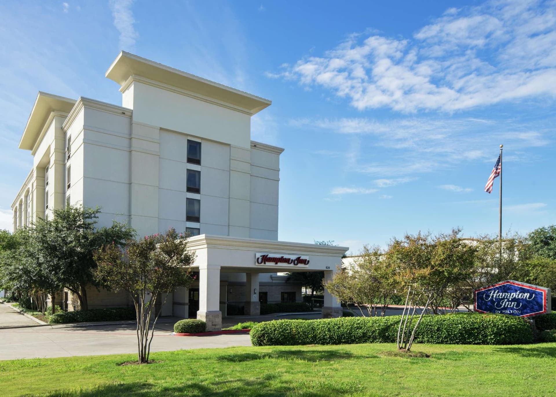 Hampton Inn Dallas Irving Las Colinas interior in Irving, TX — gallery photo 2