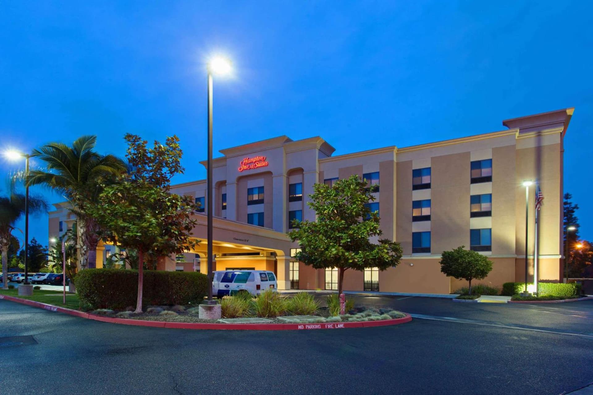 Hampton Inn & Suites Clovis Airport North property views in Clovis, CA — gallery photo 3