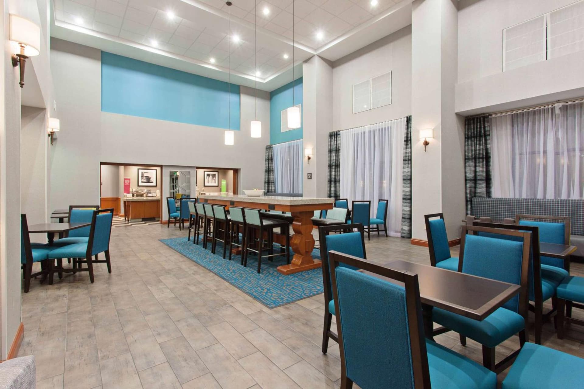 Hampton Inn & Suites Clovis Airport North gallery photo in Clovis, CA — image 17