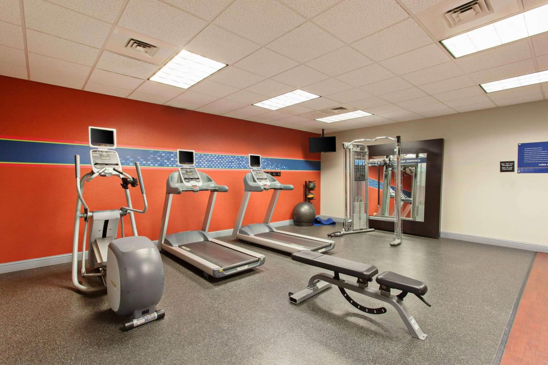 Hampton Inn & Suites Clovis Airport North gallery photo in Clovis, CA — image 14