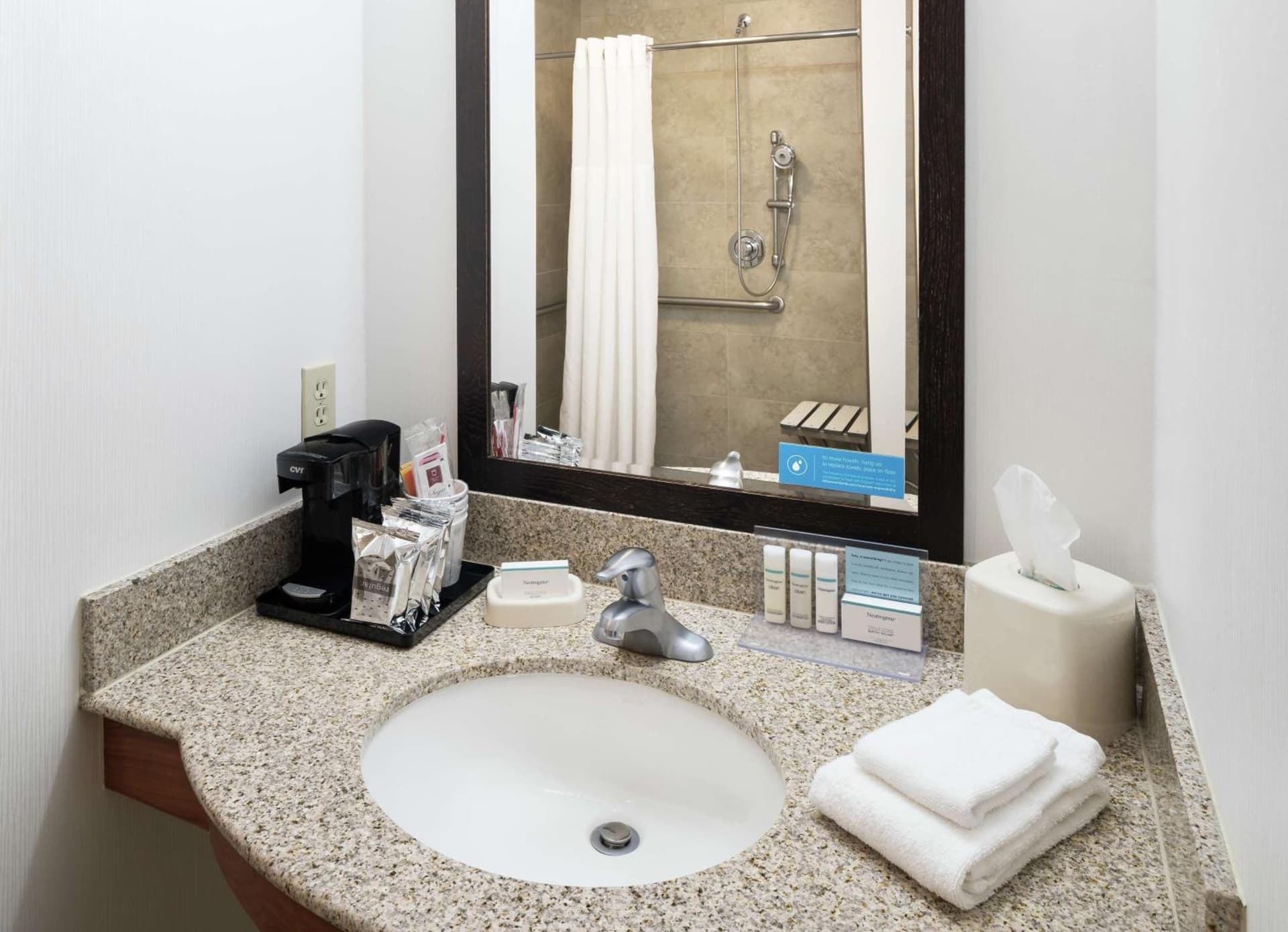 Hampton Inn & Suites Clovis Airport North gallery photo in Clovis, CA — image 10