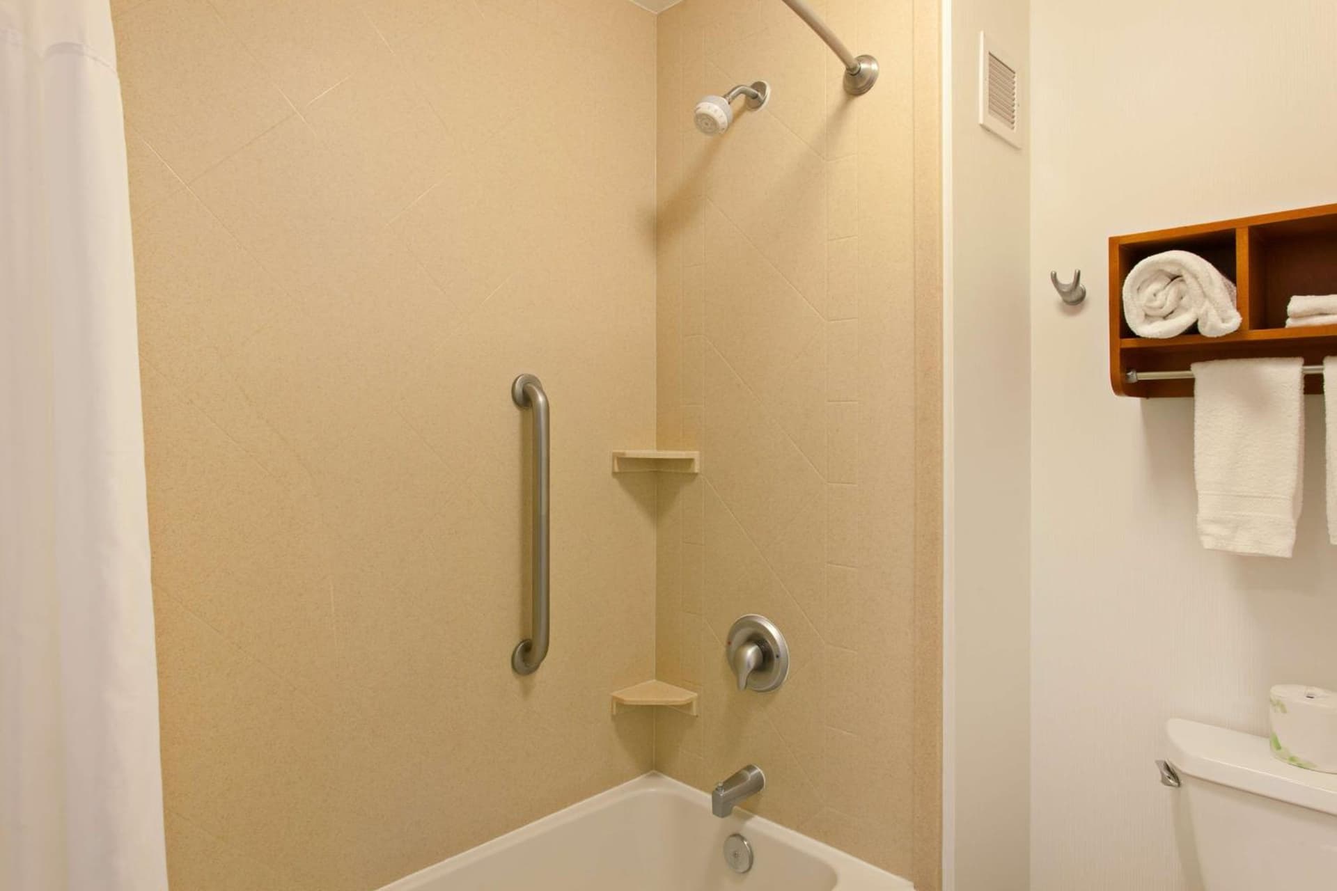 Hampton Inn & Suites Clovis Airport North gallery photo in Clovis, CA — image 5