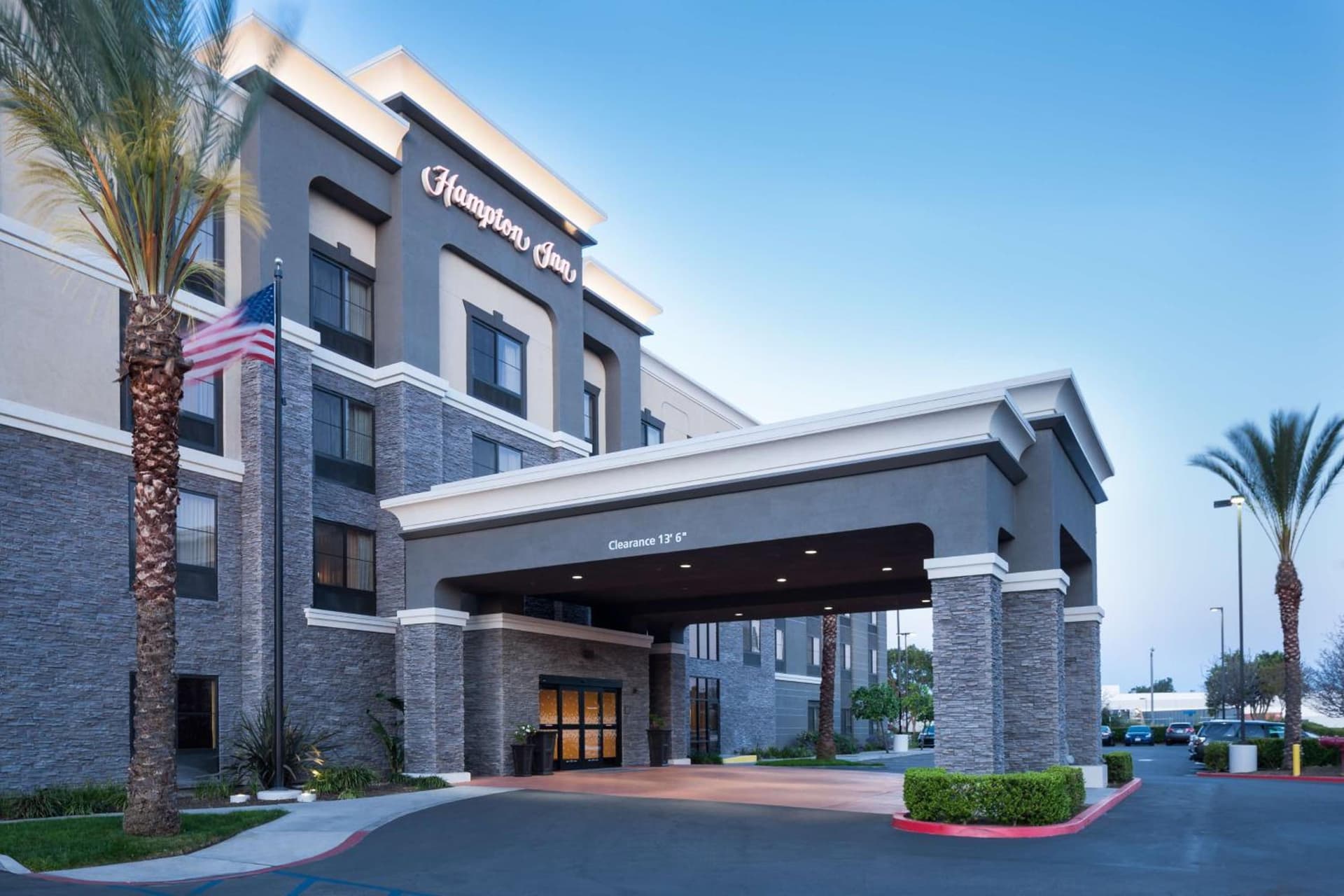 Hampton Inn Los Angeles Orange County Cypress interior in Cypress, CA — gallery photo 2
