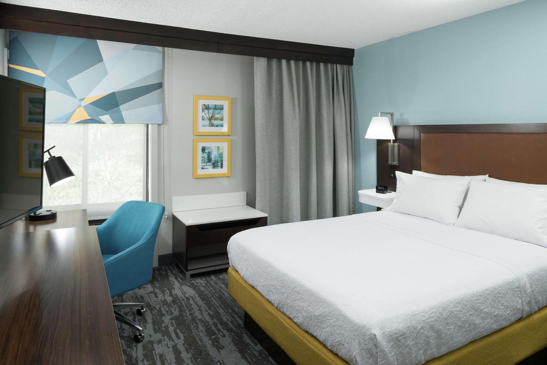 Hampton Inn Los Angeles Santa Clarita gallery photo in Santa Clarita, CA — image 12