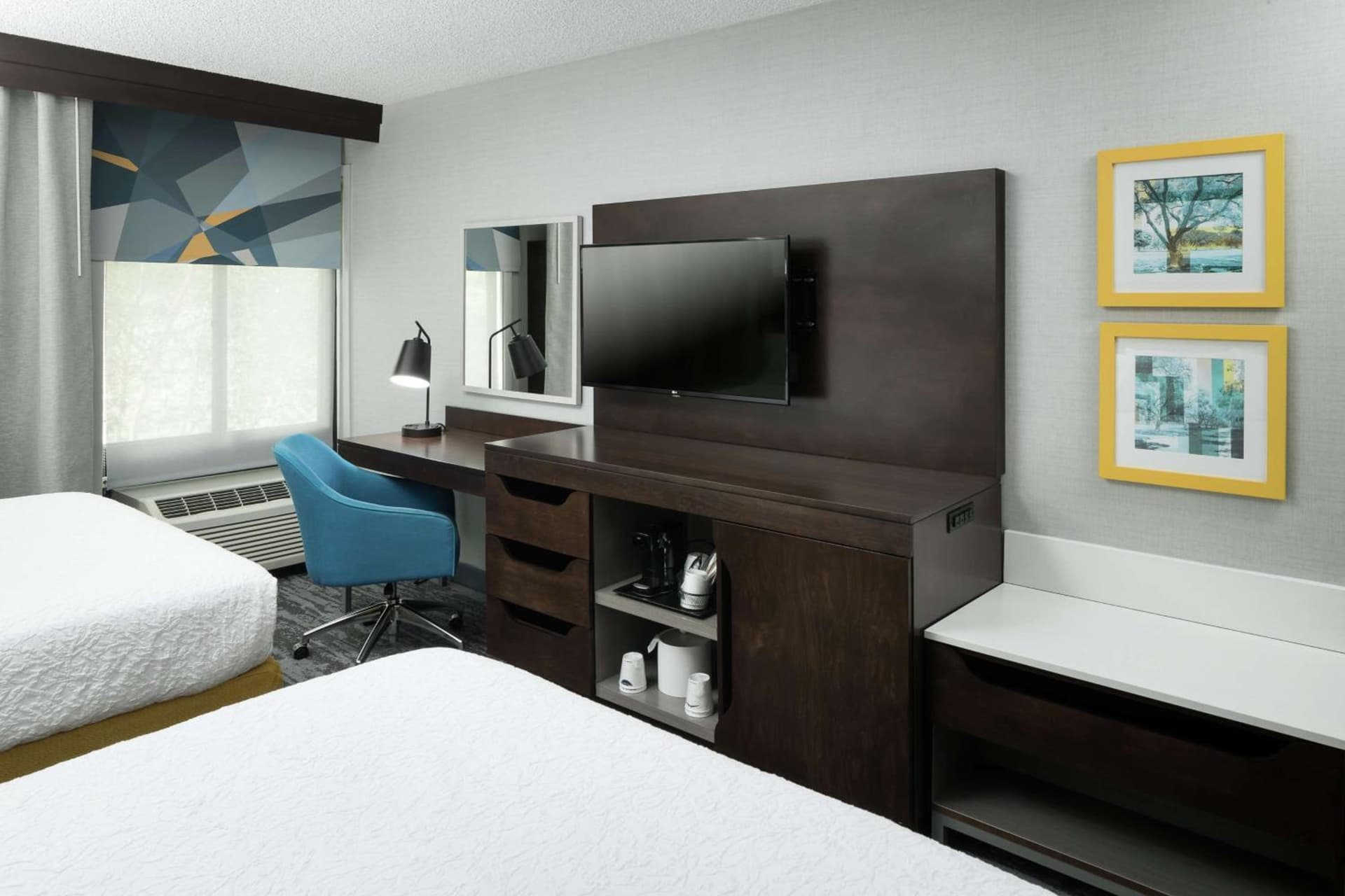 Hampton Inn Los Angeles Santa Clarita gallery photo in Santa Clarita, CA — image 7