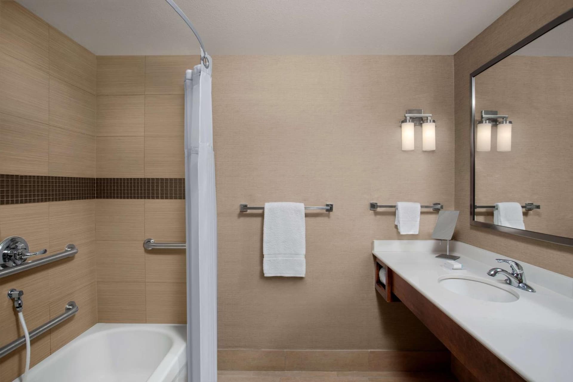 Hilton Garden Inn Lubbock gallery photo in Lubbock, TX — image 12