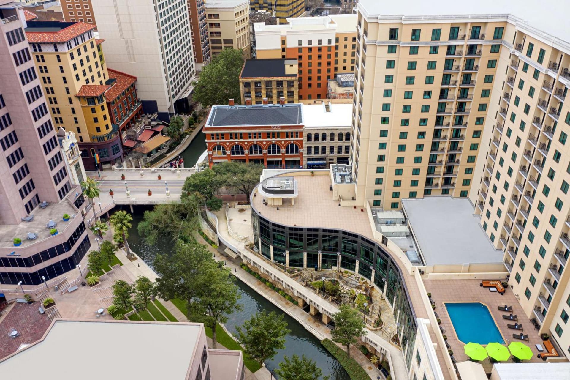 Embassy Suites San Antonio Riverwalk-Downtown gallery photo in San Antonio, TX — image 9
