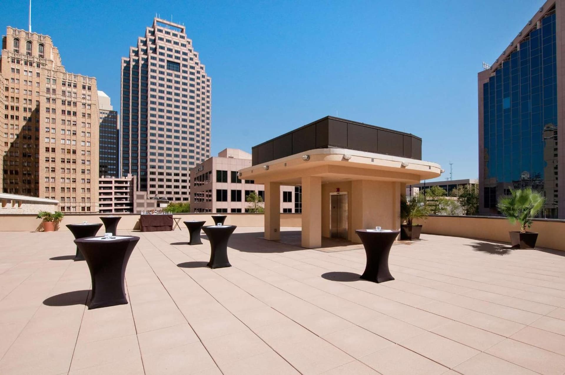 Embassy Suites San Antonio Riverwalk-Downtown gallery photo in San Antonio, TX — image 15