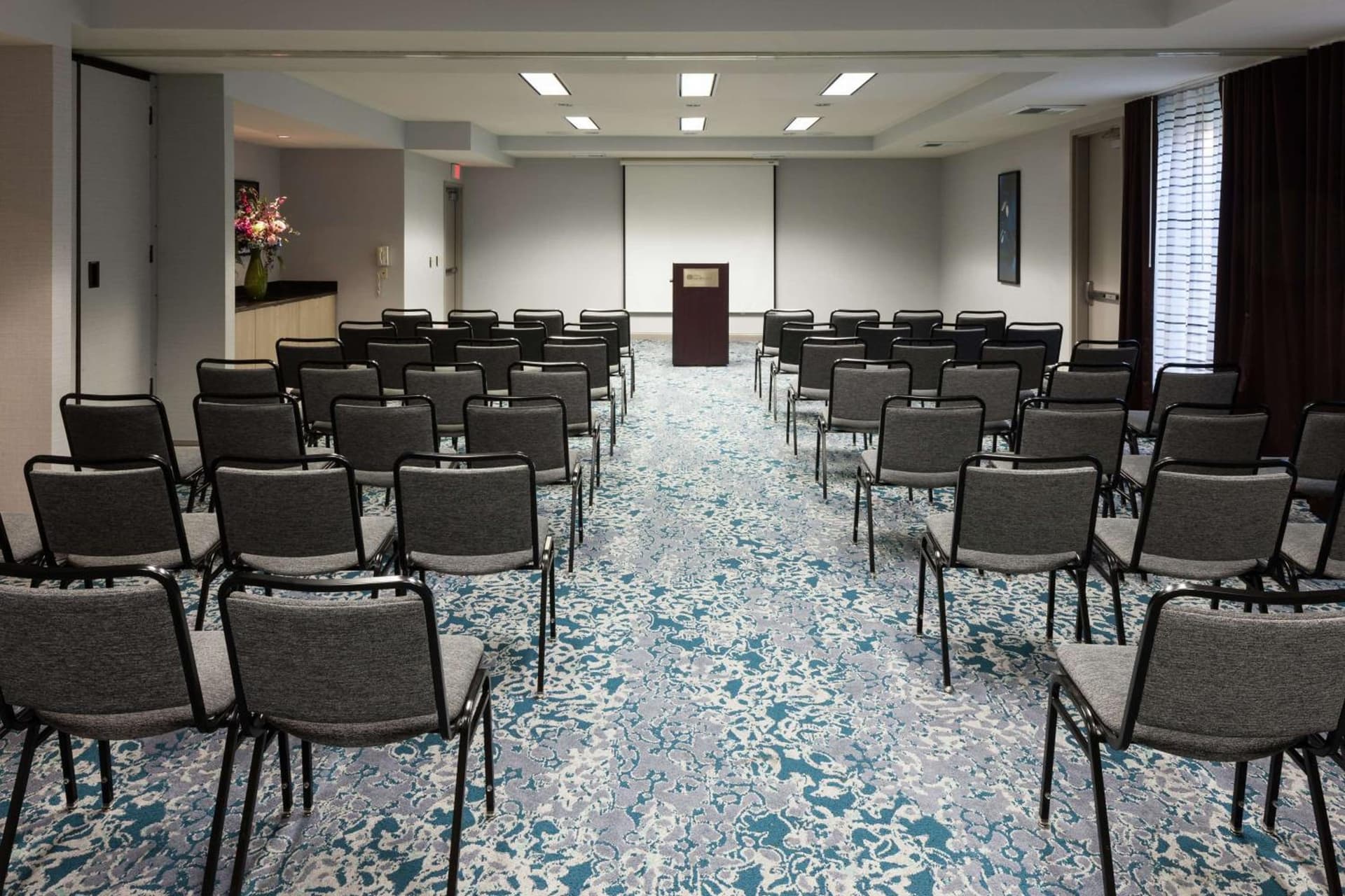 Hilton Garden Inn Sacramento/South Natomas gallery photo in Sacramento, CA — image 15