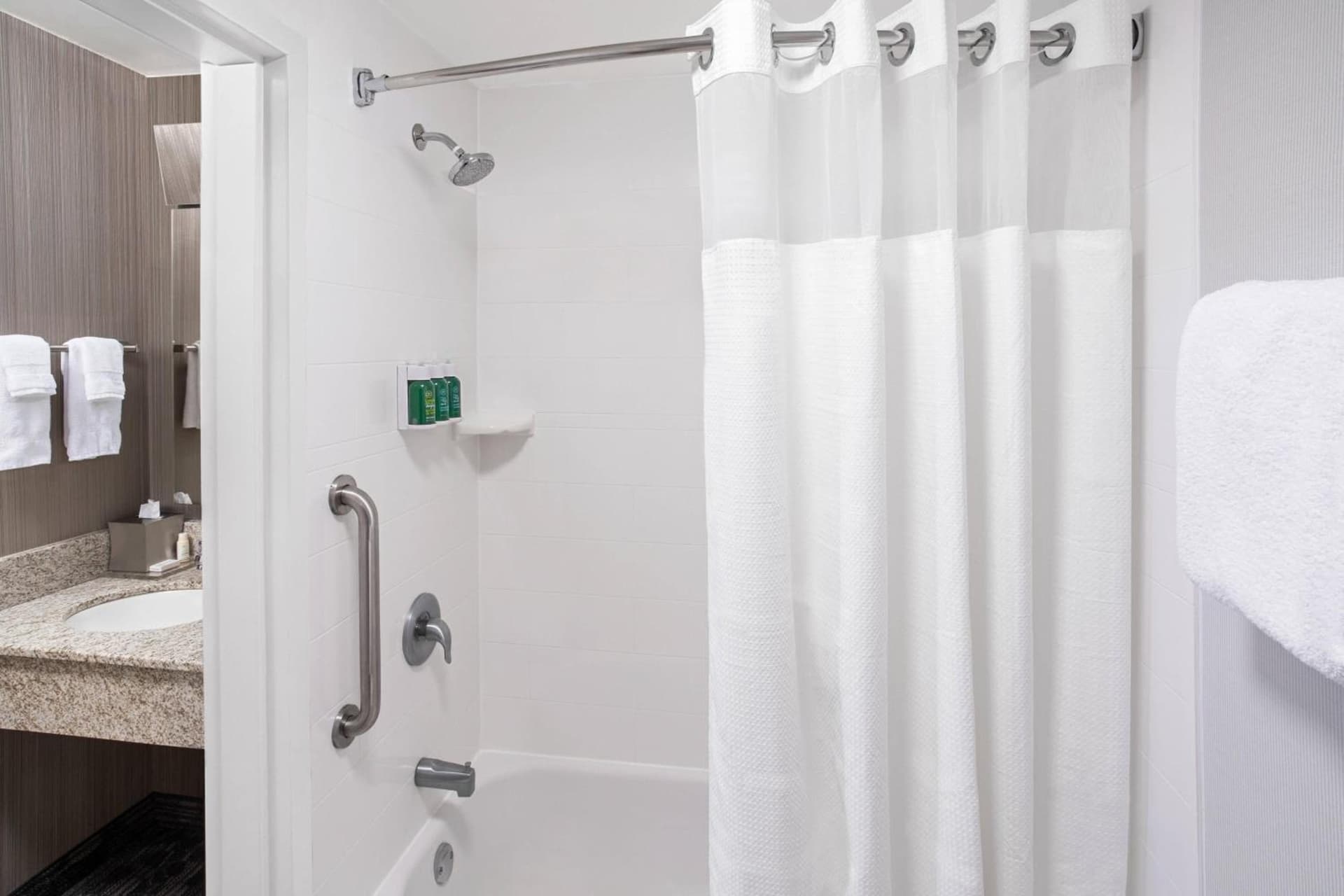 Courtyard By Marriott Jersey City Newport gallery photo in Jersey City, NJ — image 5