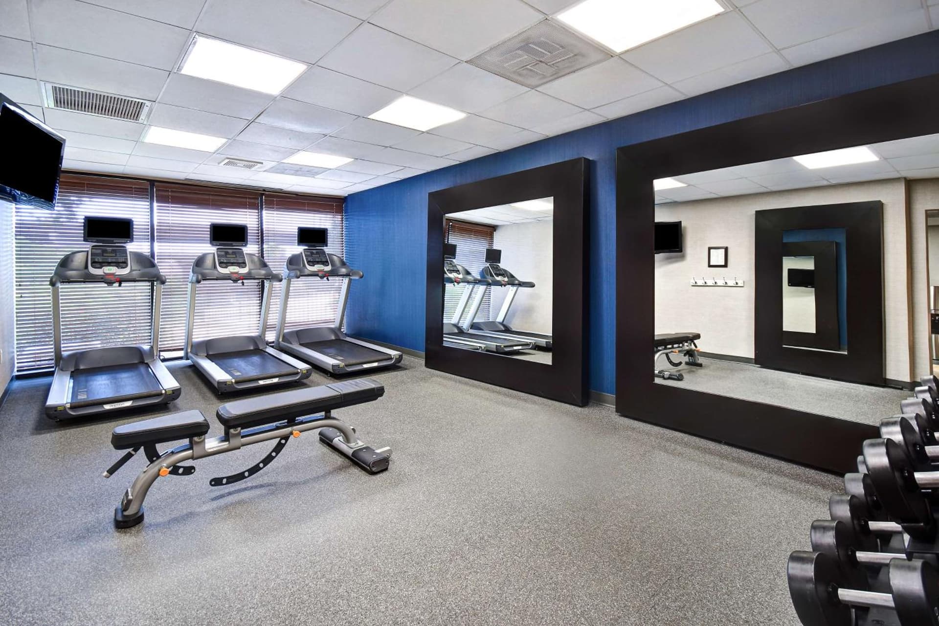 Hampton Inn & Suites Alexandria Old Town Area South gallery photo in Alexandria, VA — image 31